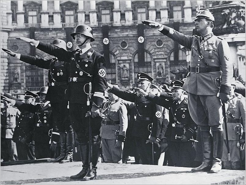 Himmler with Party members reviews the Vienna Police units
